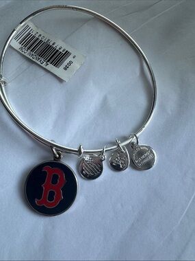 NWT Alex and Ani Boston Red Sox MLB B Logo Bangle Bracelet Silver 2013